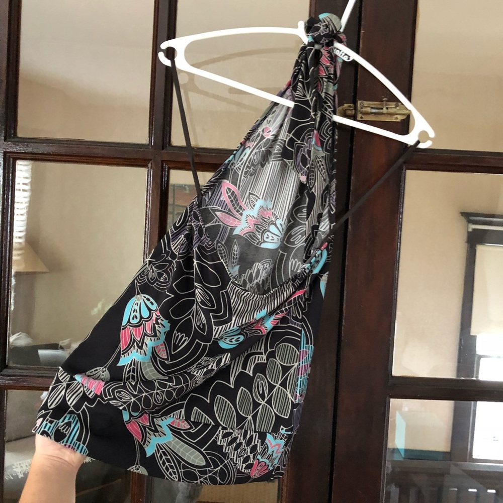 Halter Top - Picture 2 of 4